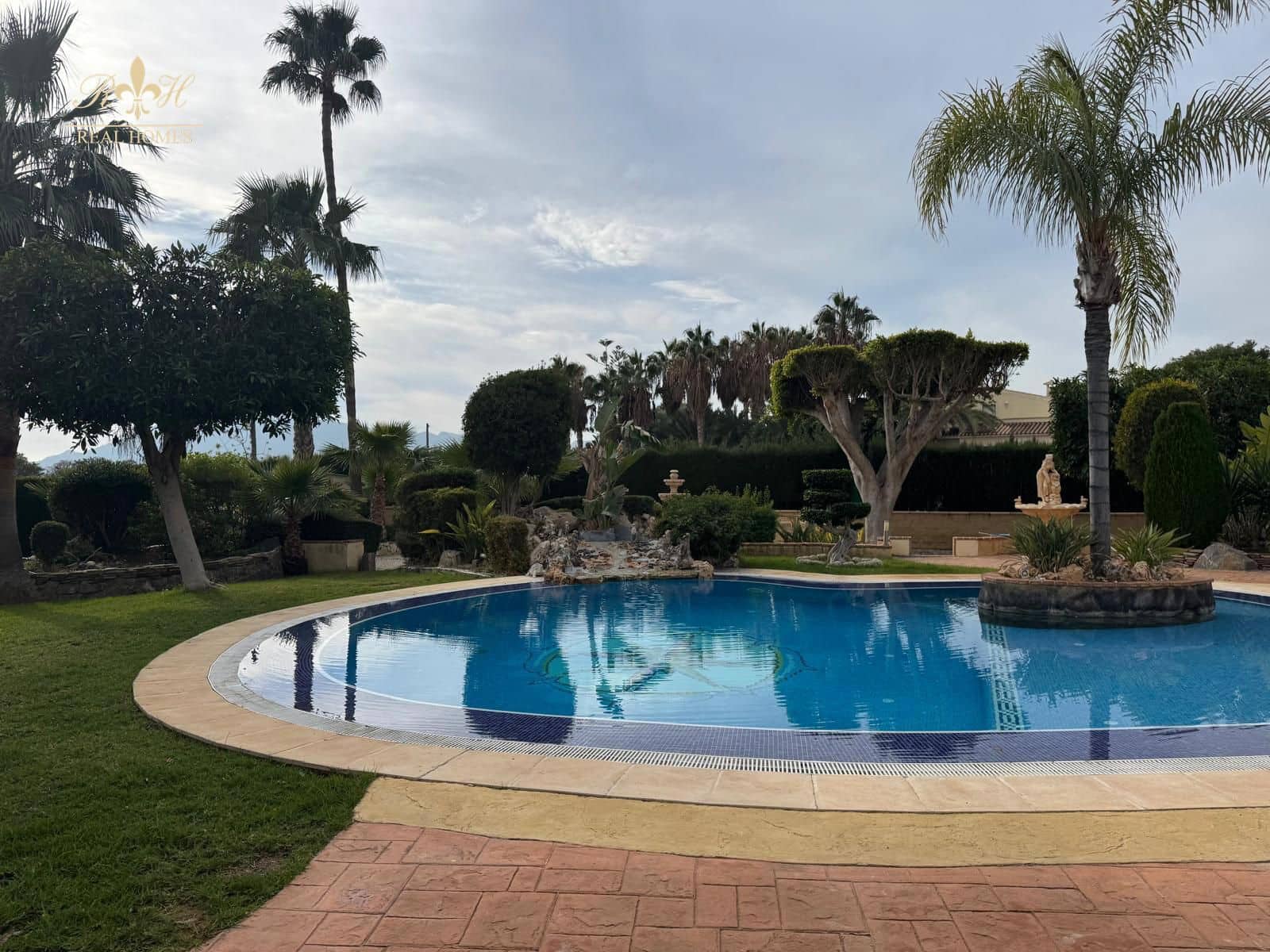 5 soveværelse Villa til leje i Altea med garage - € 5.800 (Ref: 9525082)
