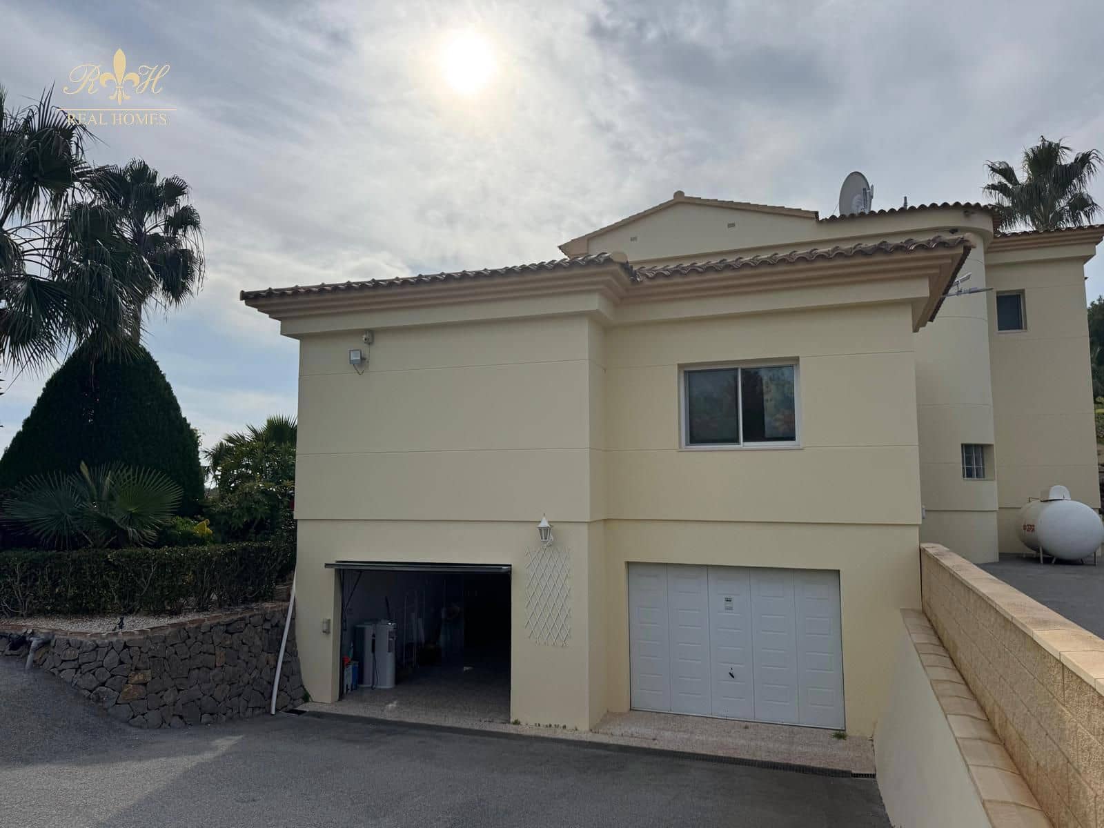 5 soveværelse Villa til leje i Altea med garage - € 5.800 (Ref: 9525082)