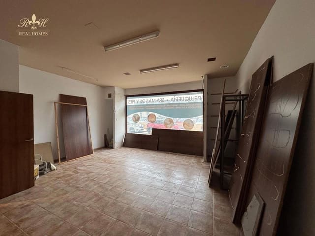 Kaupallinen myytävänä paikassa Altea - 390 000 € (Ref: 9541987)