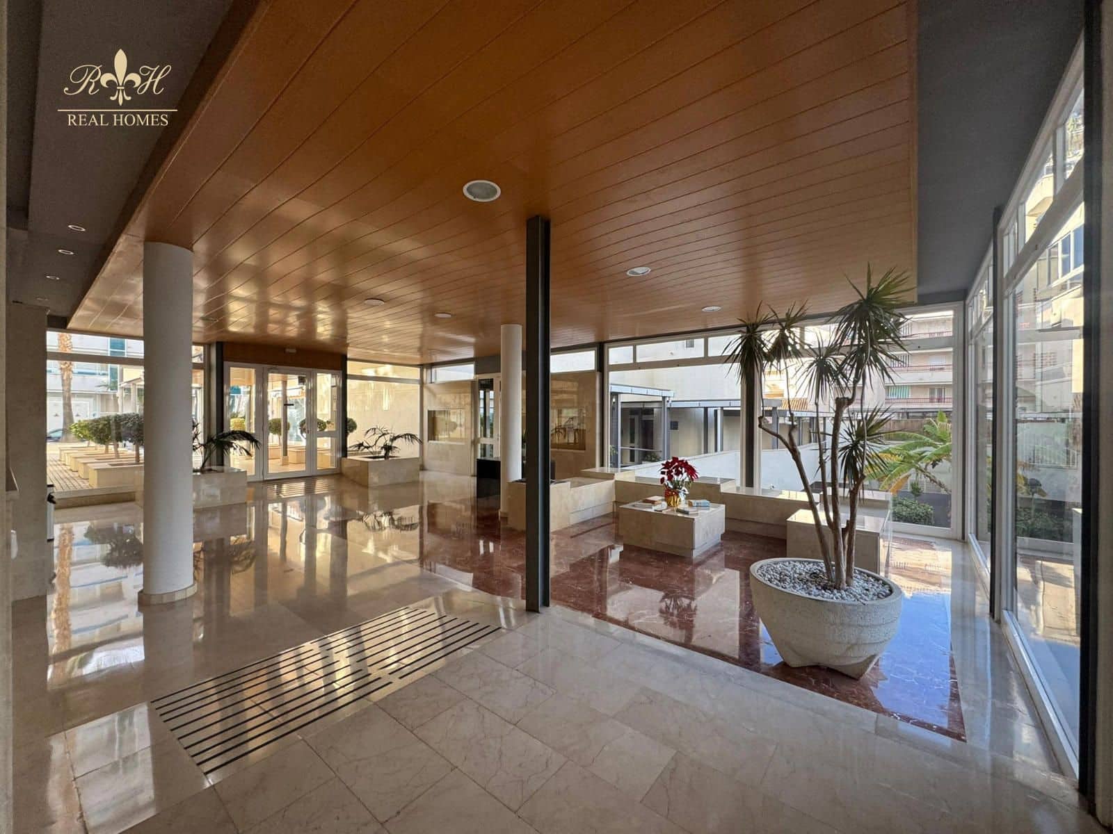 2 slaapkamer Flat te koop in Albir met zwembad garage - € 326.000 (Ref: 9563953)