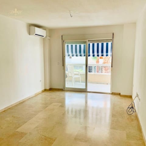 Piso de 2 habitaciones en Albir, Alfaz del Pi / L'Alfàs del Pi en venta con piscina garaje - 330.000 € (Ref: 9563953)