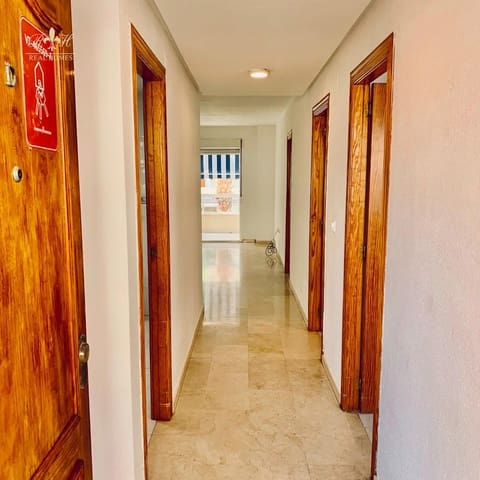 Piso de 2 habitaciones en Albir, Alfaz del Pi / L'Alfàs del Pi en venta con piscina garaje - 330.000 € (Ref: 9563953)