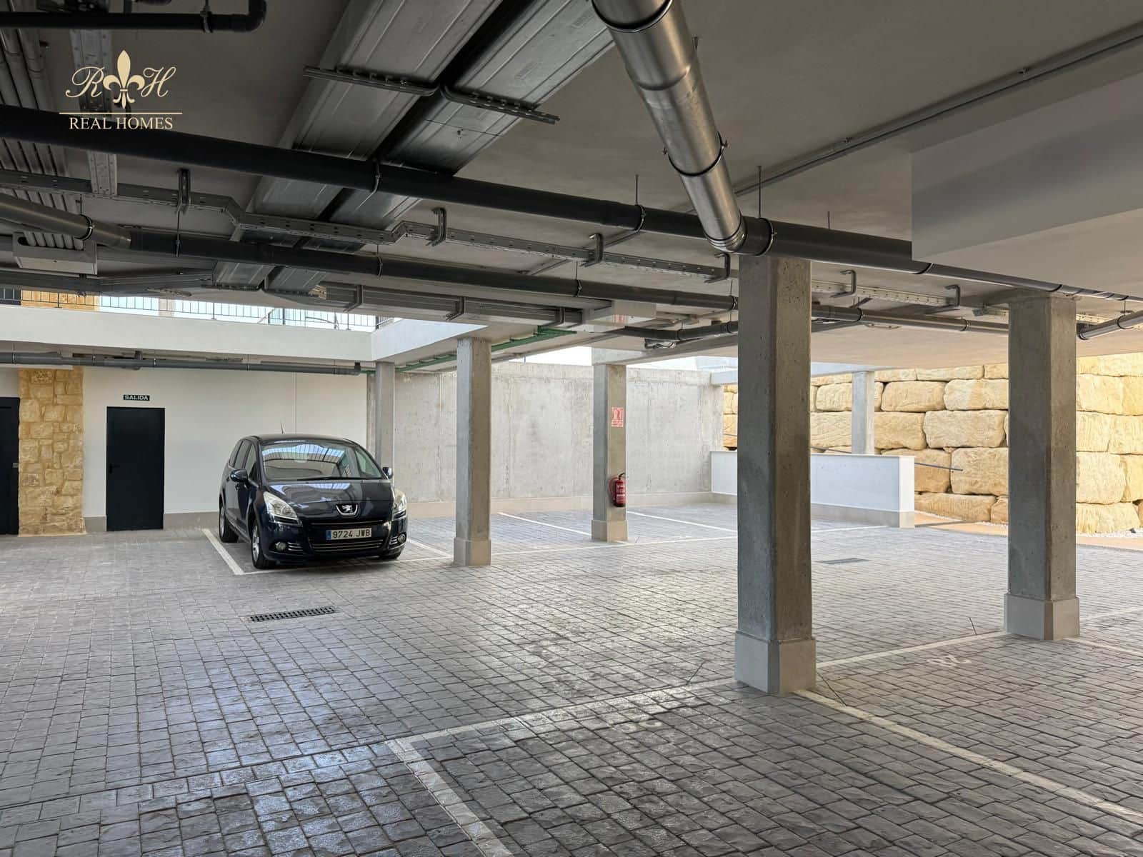 2 makuuhuone Asunto myytävänä paikassa Finestrat mukana uima-altaan 
autotalli - 449 000 € (Ref: 9566428)