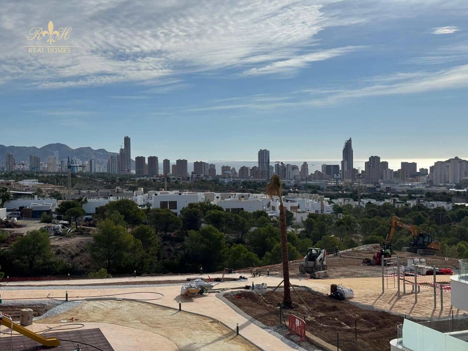 2 makuuhuone Asunto myytävänä paikassa Finestrat mukana uima-altaan 
autotalli - 449 000 € (Ref: 9566428)