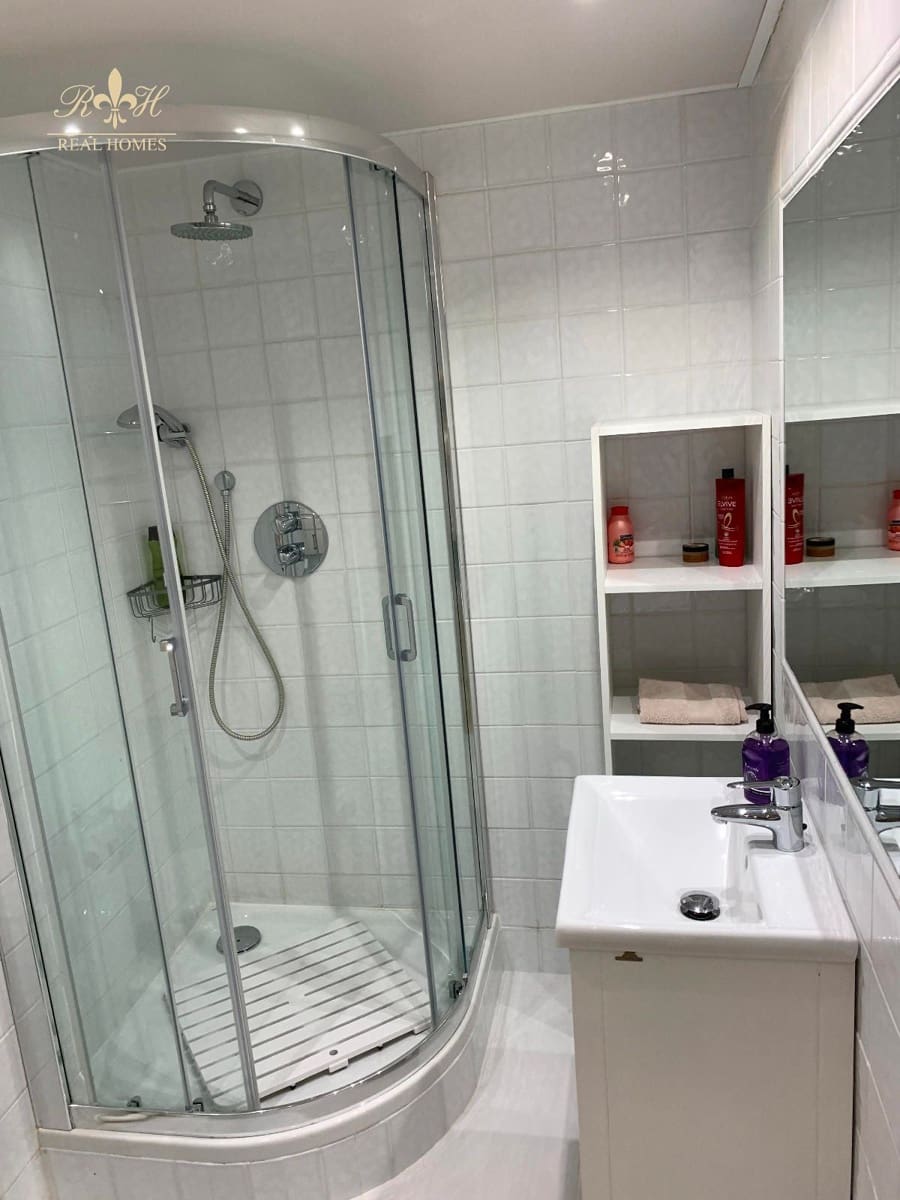 3 soveværelse Lejlighed til salg i Benidorm med garage - € 2.500.000 (Ref: 9571914)