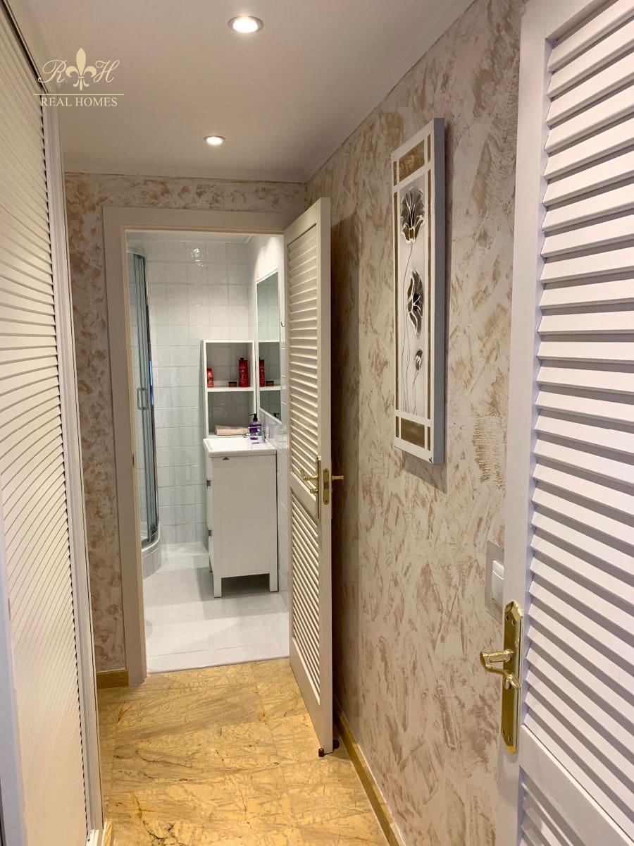 3 soveværelse Lejlighed til salg i Benidorm med garage - € 2.500.000 (Ref: 9571914)