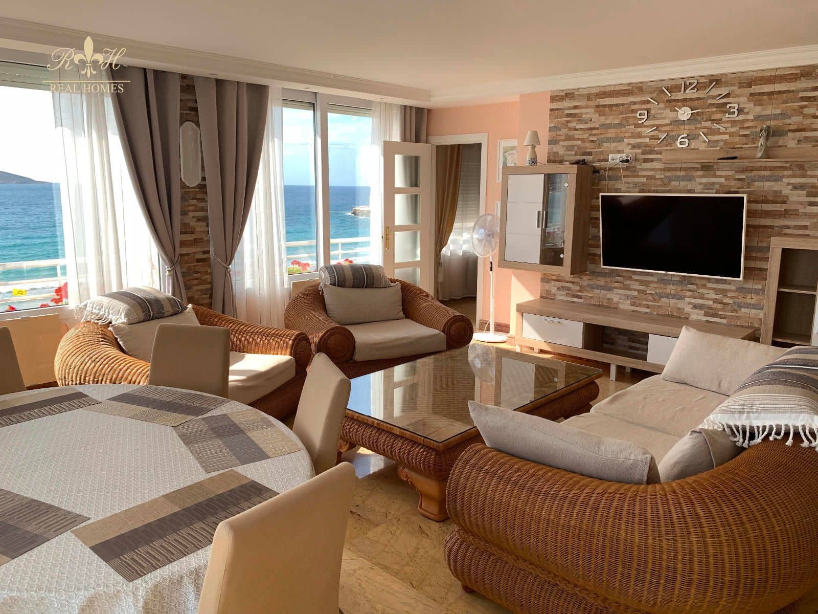 3 soveværelse Lejlighed til salg i Benidorm med garage - € 2.500.000 (Ref: 9571914)