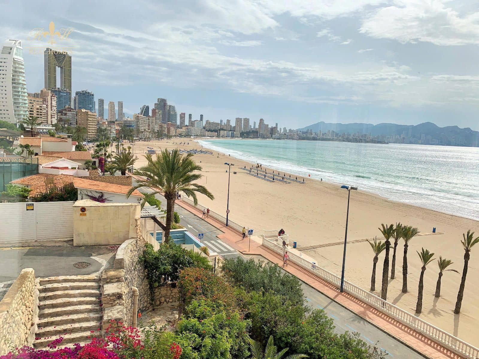 3 soveværelse Lejlighed til salg i Benidorm med garage - € 2.500.000 (Ref: 9571914)