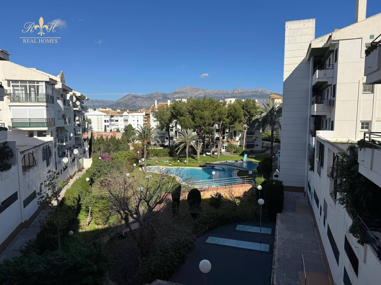 2 soverom Leilighet til salgs i Albir med svømmebasseng - € 259 000 (Ref: 9572319)