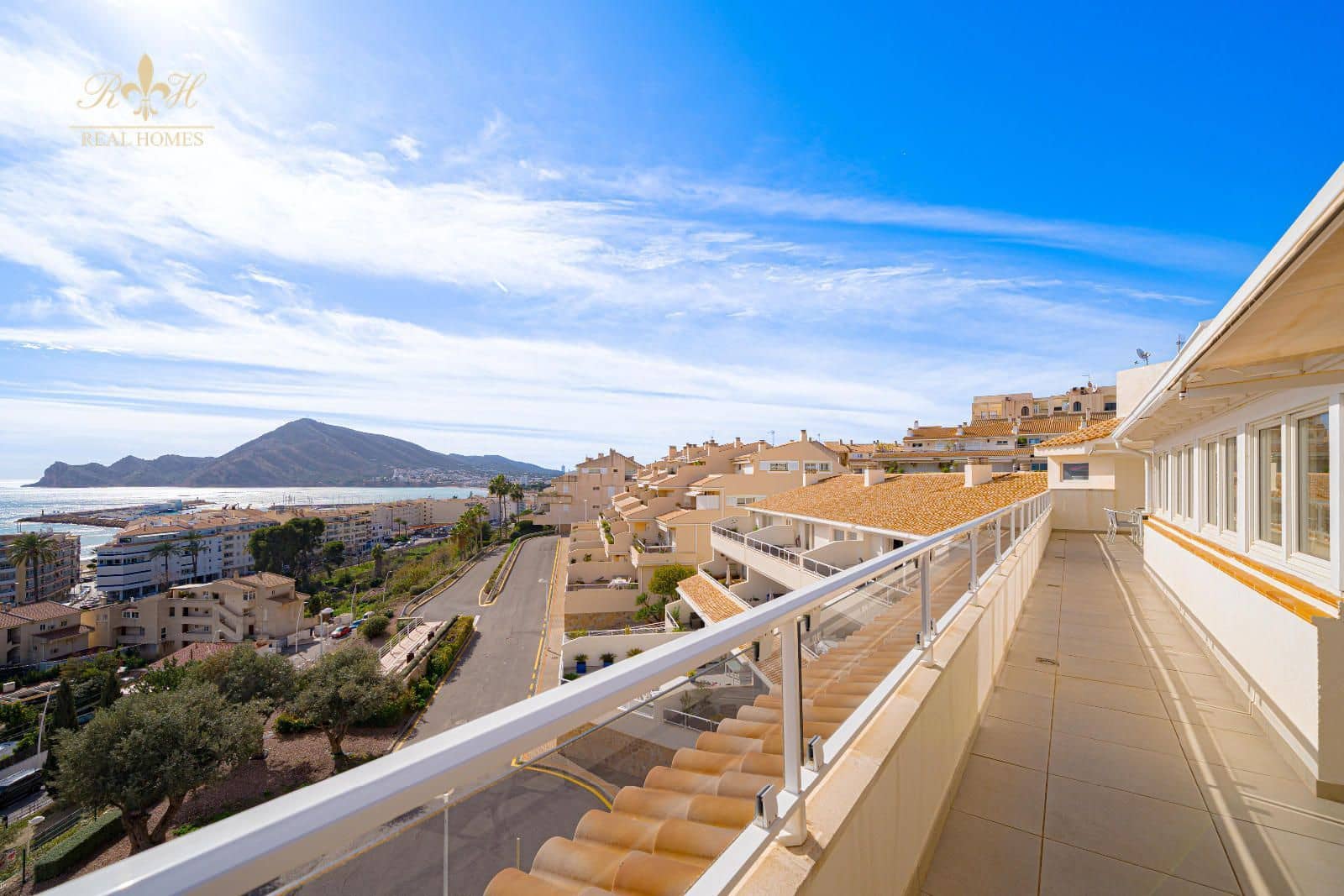 2 Zimmer Penthouse zu verkaufen in Altea mit Garage - 1.999.000 € (Ref: 9575038)