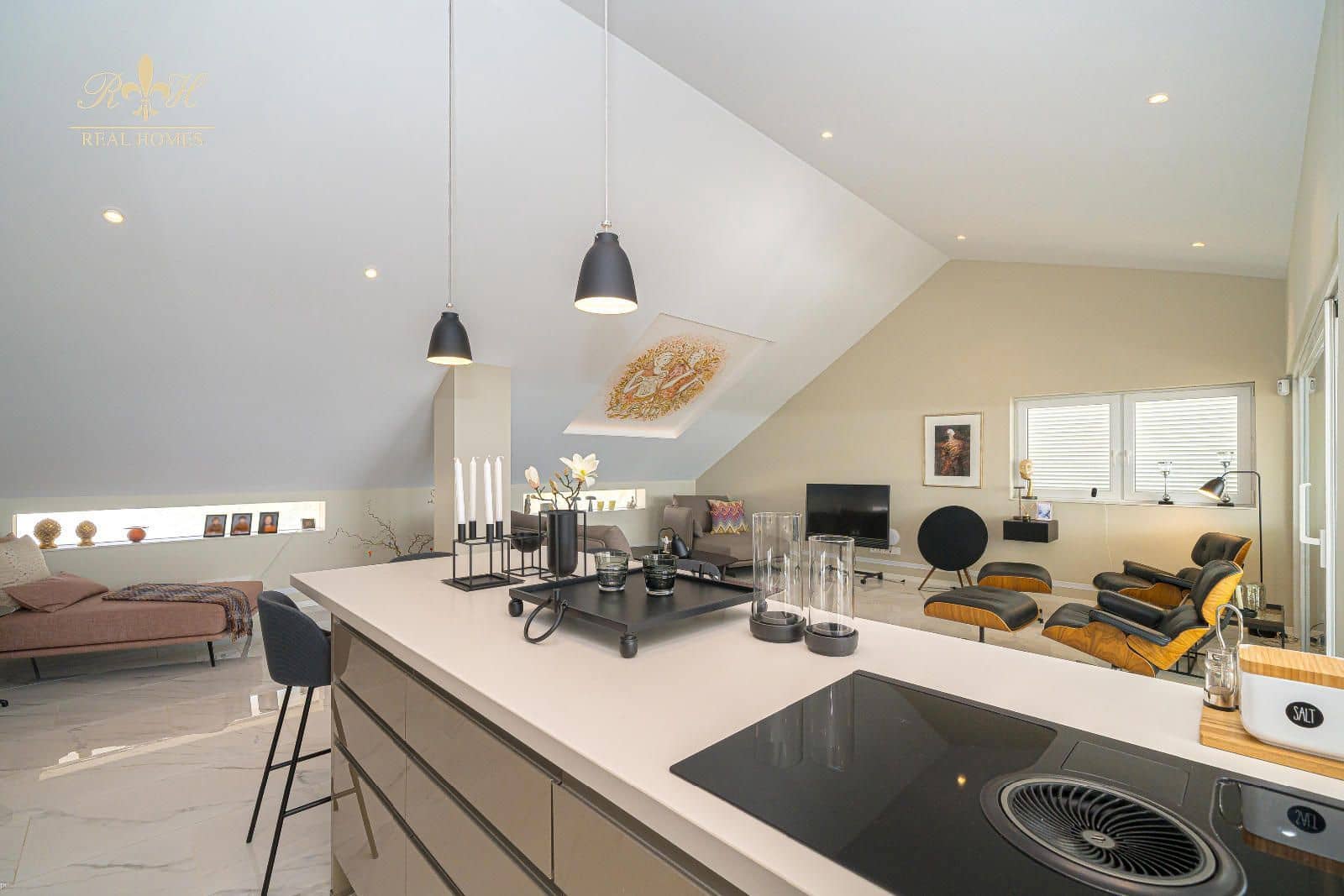 2 bedroom Penthouse for sale in Altea with garage - € 1,999,000 (Ref: 9575038)