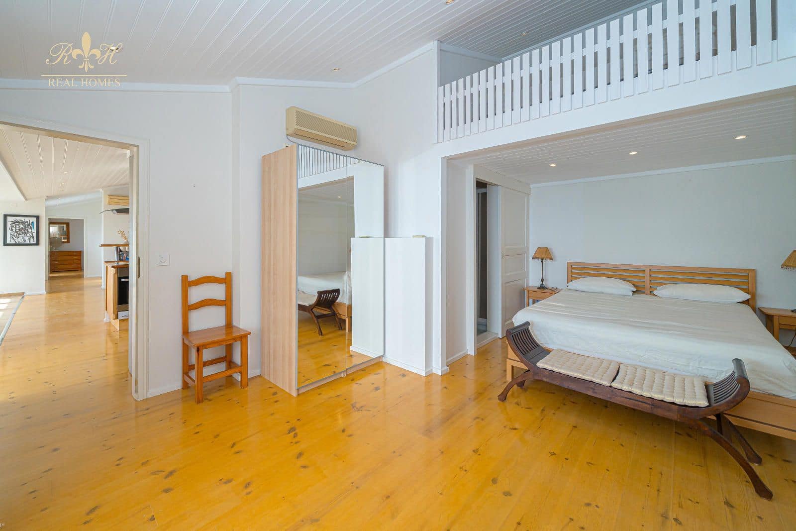 2 bedroom Penthouse for sale in Altea with garage - € 1,999,000 (Ref: 9575038)