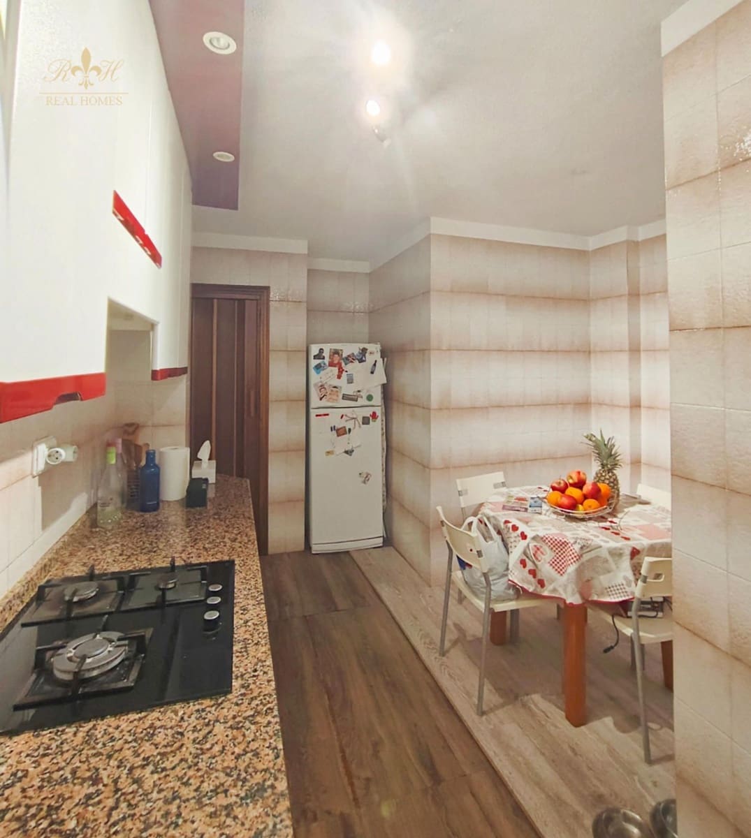 3 sovrum Lägenhet till salu i Benidorm med garage - 282 500 € (Ref: 9588448)