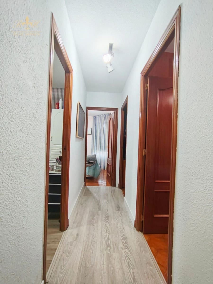 3 sovrum Lägenhet till salu i Benidorm med garage - 282 500 € (Ref: 9588448)