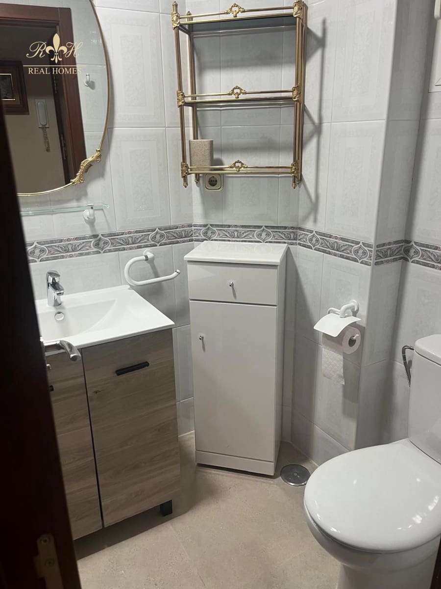 Appartement de 1 chambre à louer à Benidorm avec piscine - 1 200 € (Ref: 9598184)