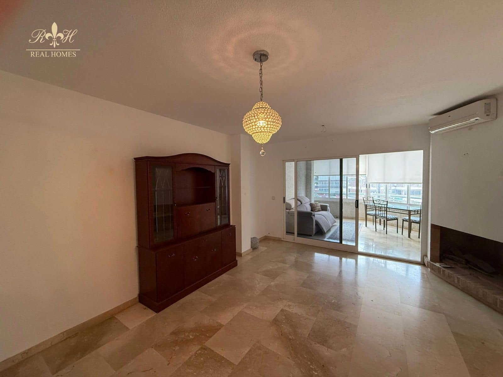 2 sovrum Lägenhet att hyra i Albir med pool garage - 1 500 € (Ref: 9614423)