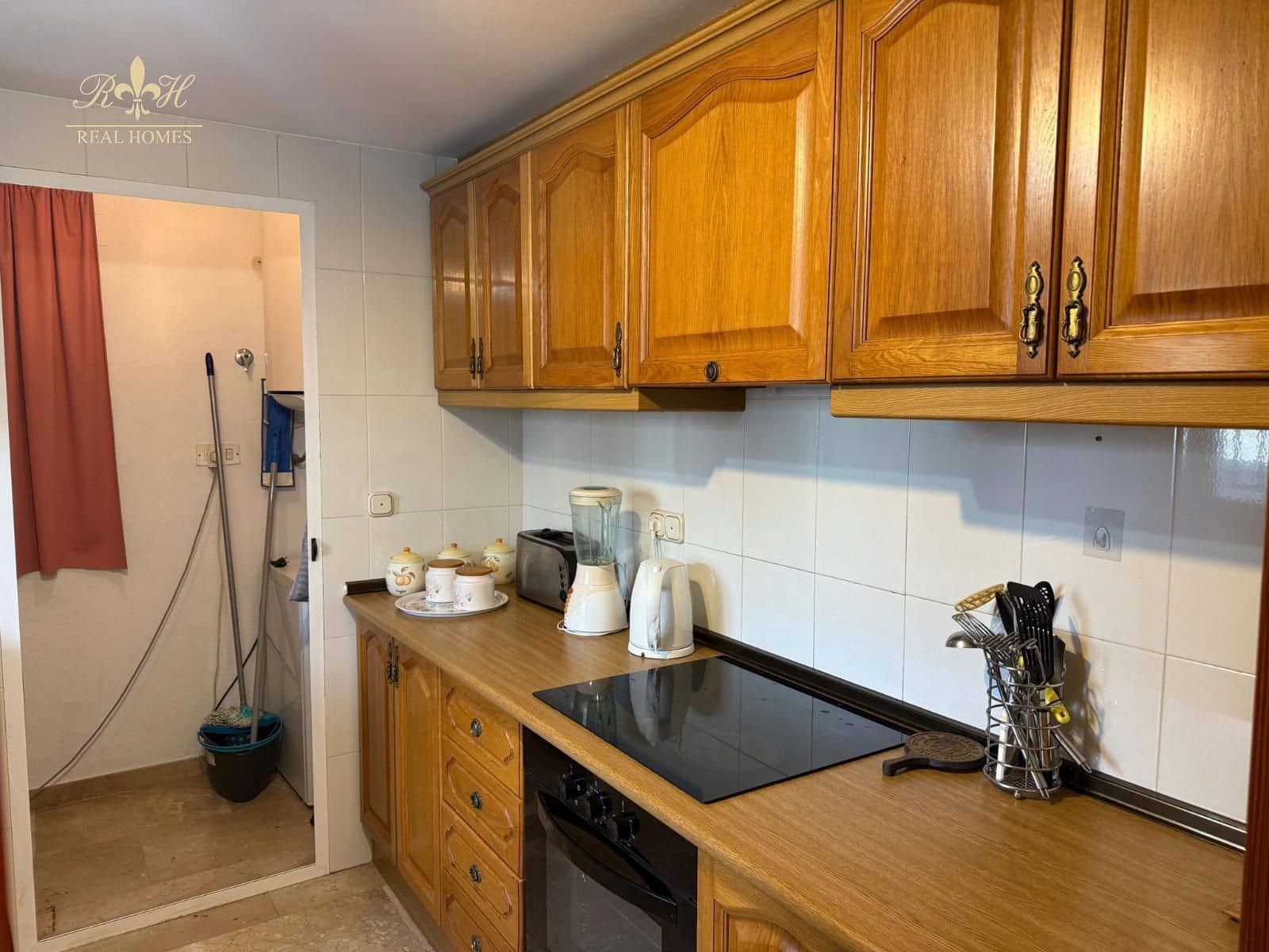 2 sovrum Lägenhet att hyra i Albir med pool garage - 1 500 € (Ref: 9614423)