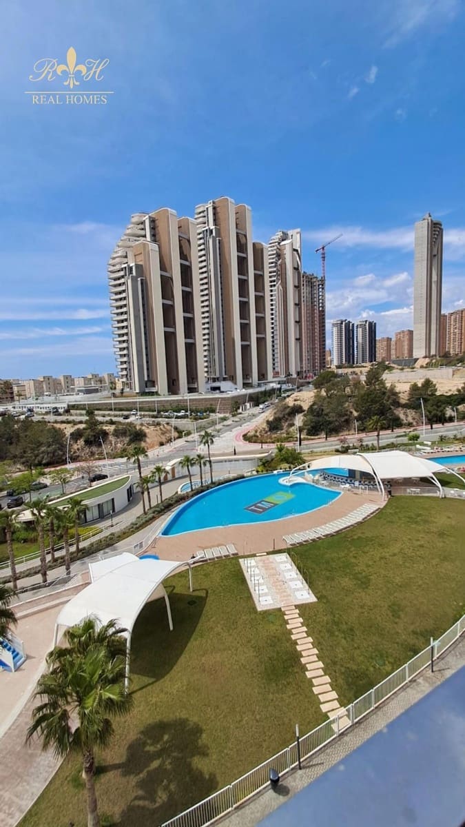 Piso de 3 habitaciones en Benidorm en venta con piscina garaje - 700.000 € (Ref: 9623204)