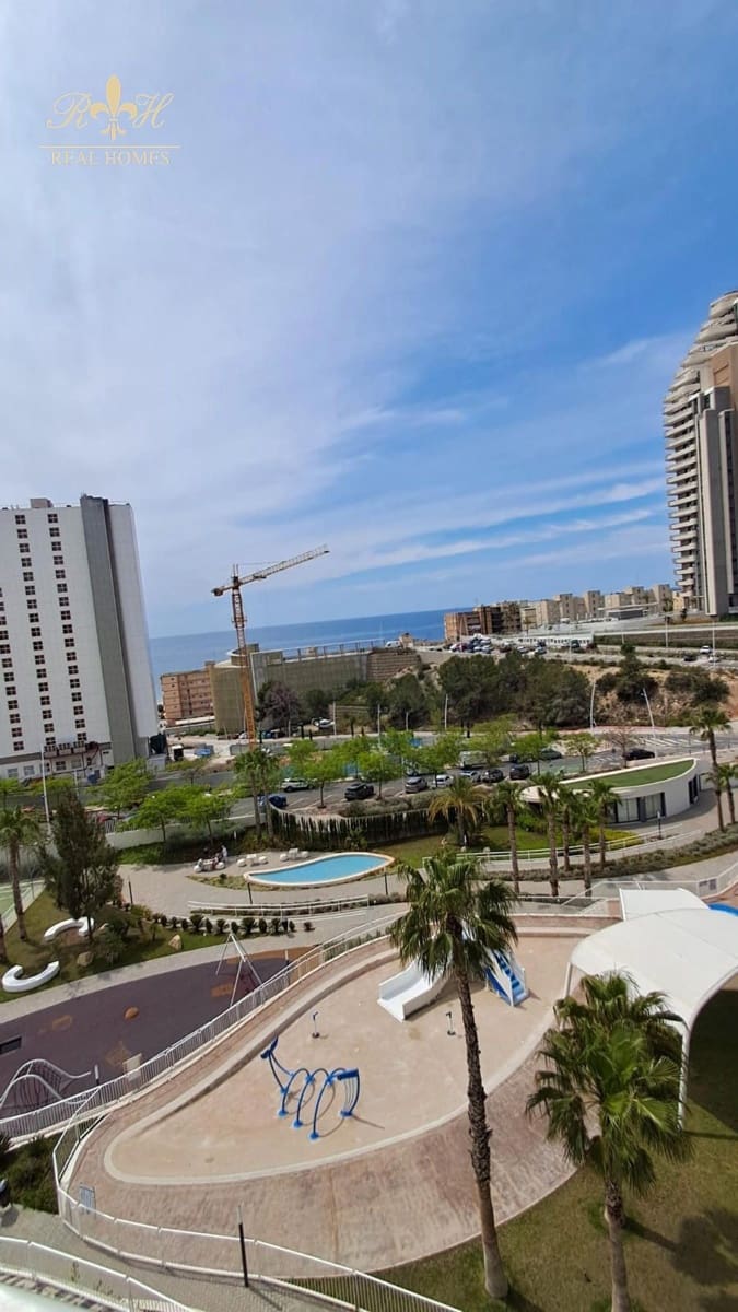 Piso de 3 habitaciones en Benidorm en venta con piscina garaje - 700.000 € (Ref: 9623204)