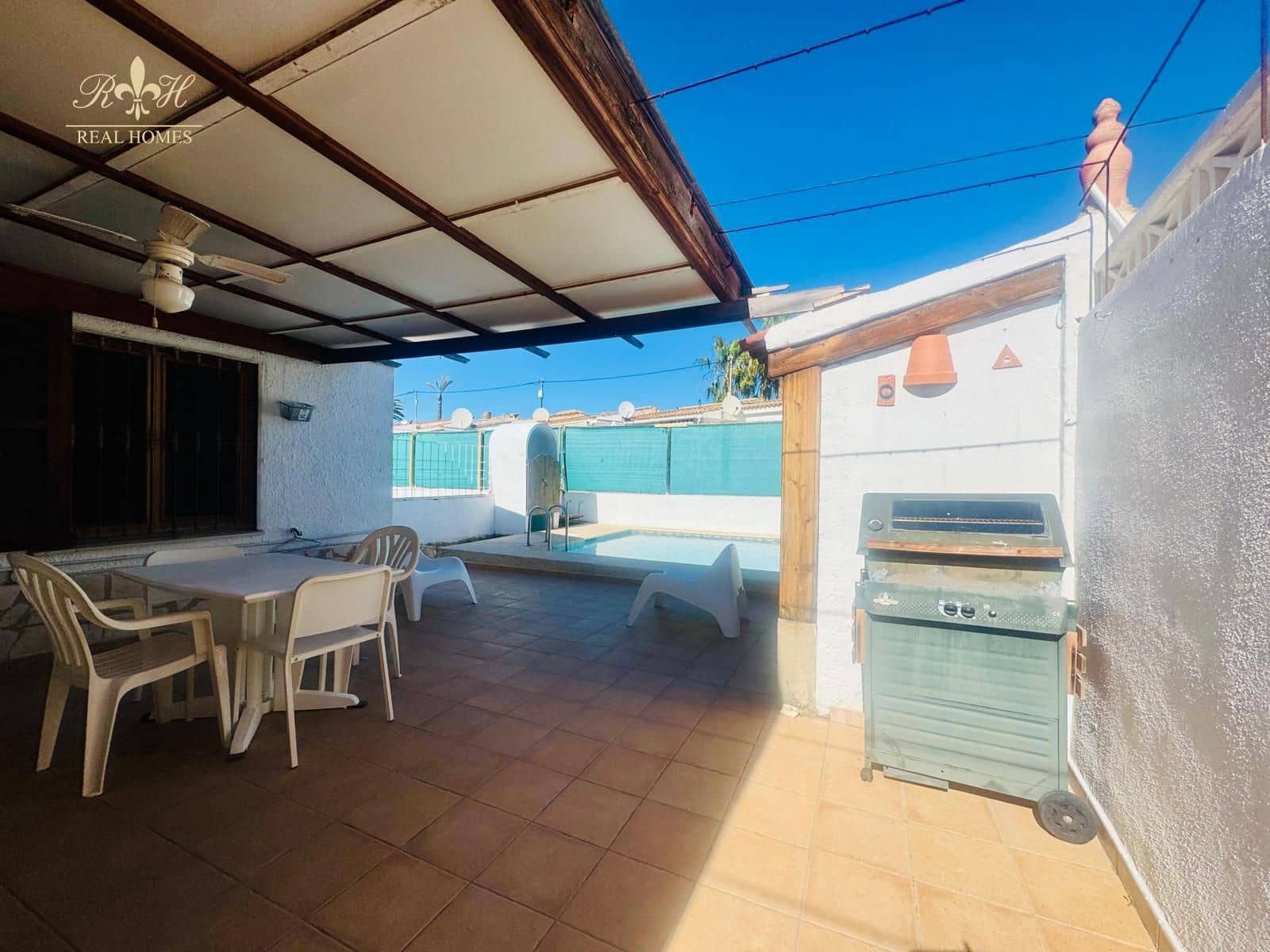 4 sovrum Villa till salu i Albir med pool garage - 639 000 € (Ref: 9627965)