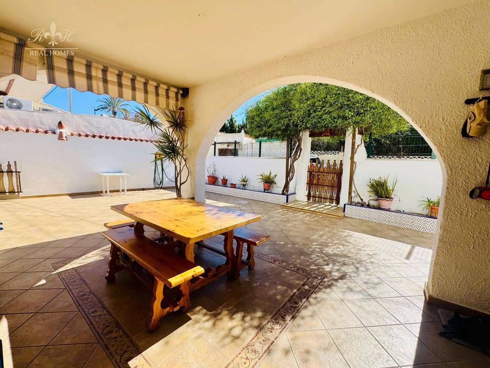 4 sovrum Villa till salu i Albir med pool garage - 639 000 € (Ref: 9627965)