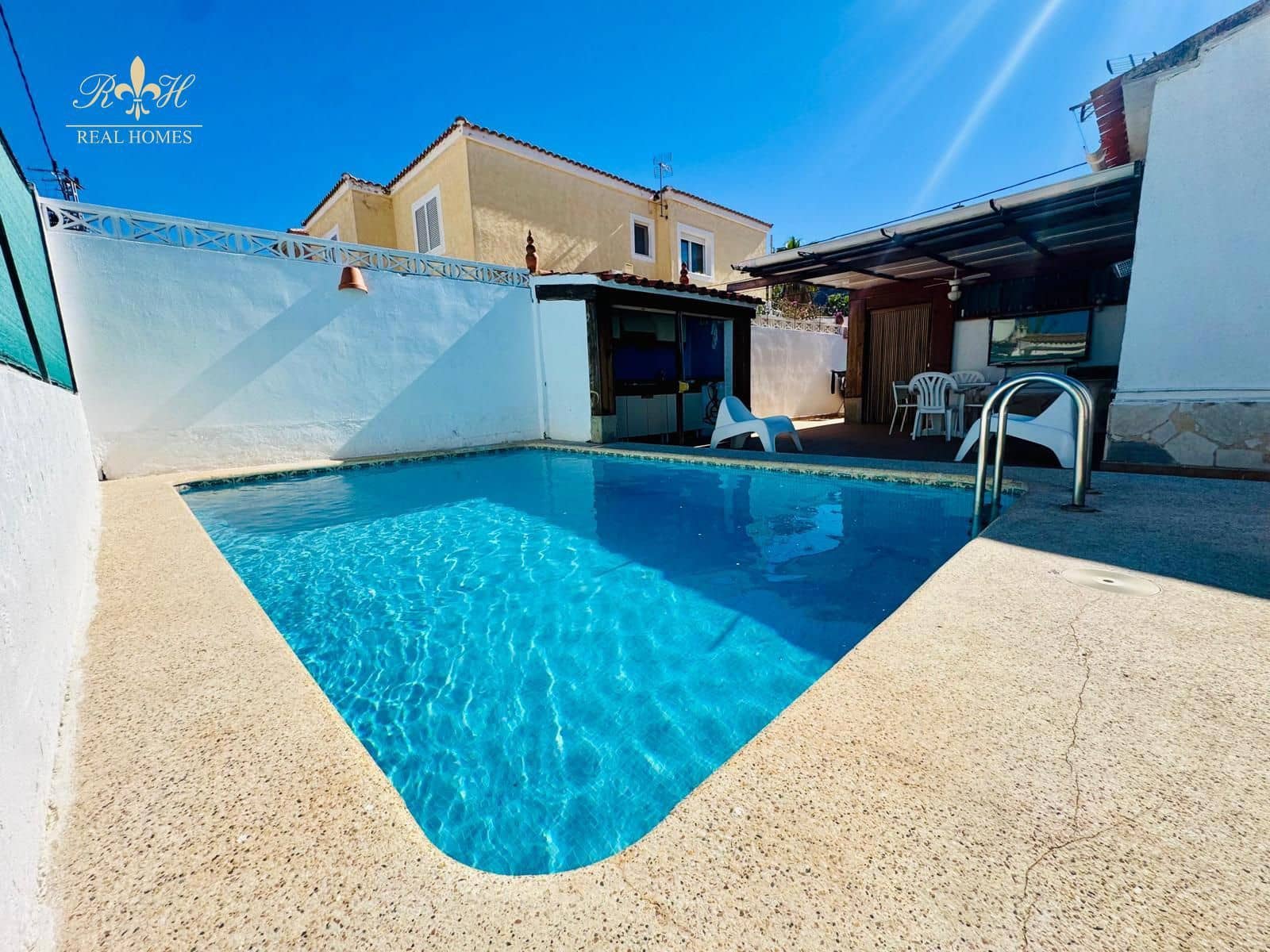 4 sovrum Villa till salu i Albir med pool garage - 639 000 € (Ref: 9627965)