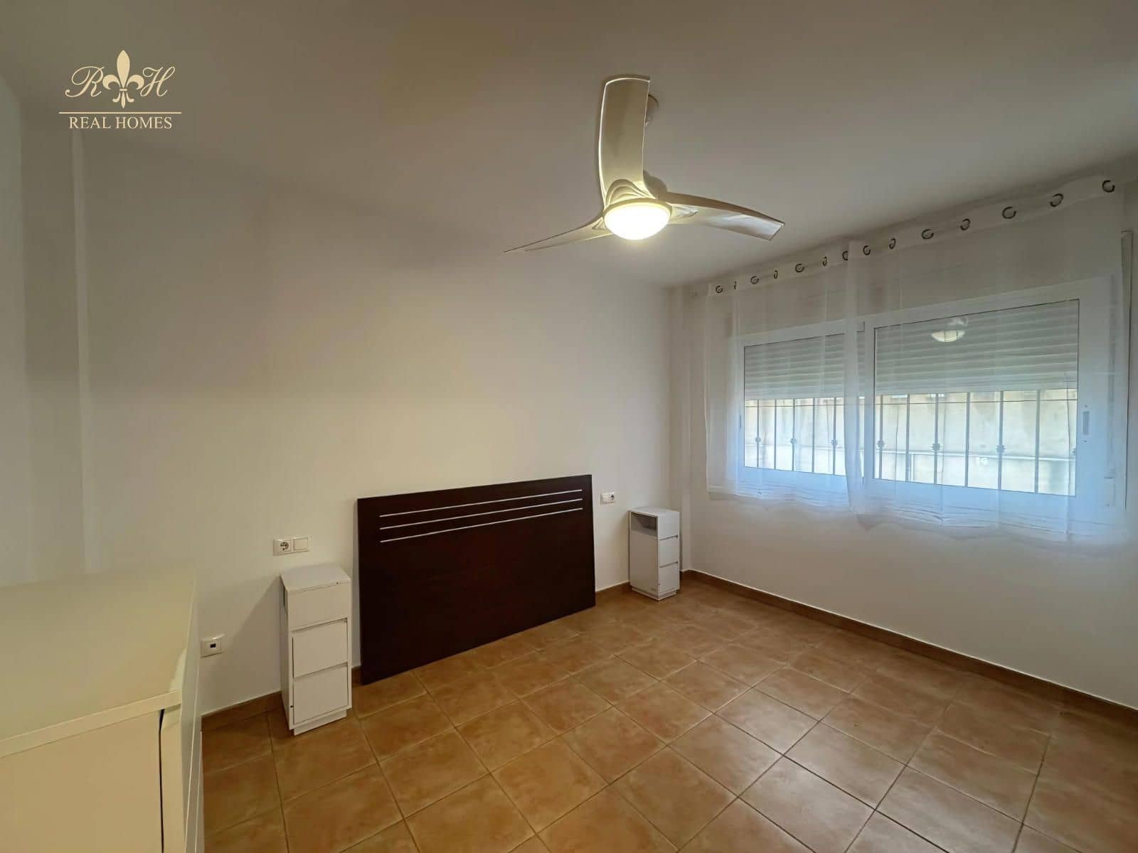 1 sovrum Lägenhet att hyra i Albir med pool - 850 € (Ref: 9656868)