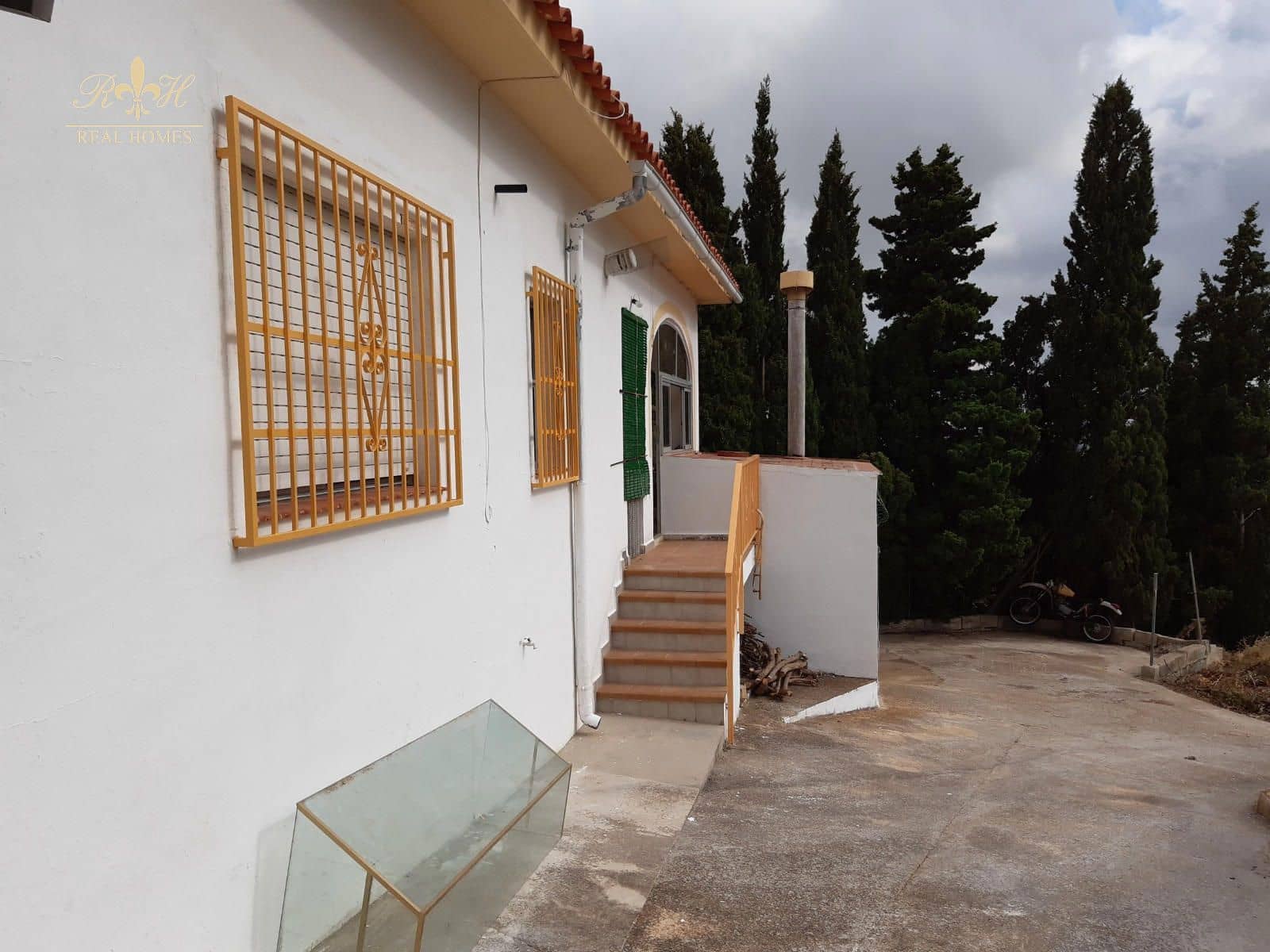 3 bedroom Villa for sale in Callosa d'En Sarria with pool garage - € 350,000 (Ref: 9656869)
