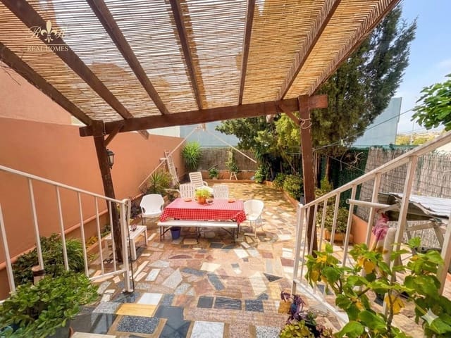 3 makuuhuone Omakotitalo myytävänä paikassa Albir, Alfaz del Pi / L'Alfàs del Pi mukana 
autotalli - 319 000 € (Ref: 9656955)