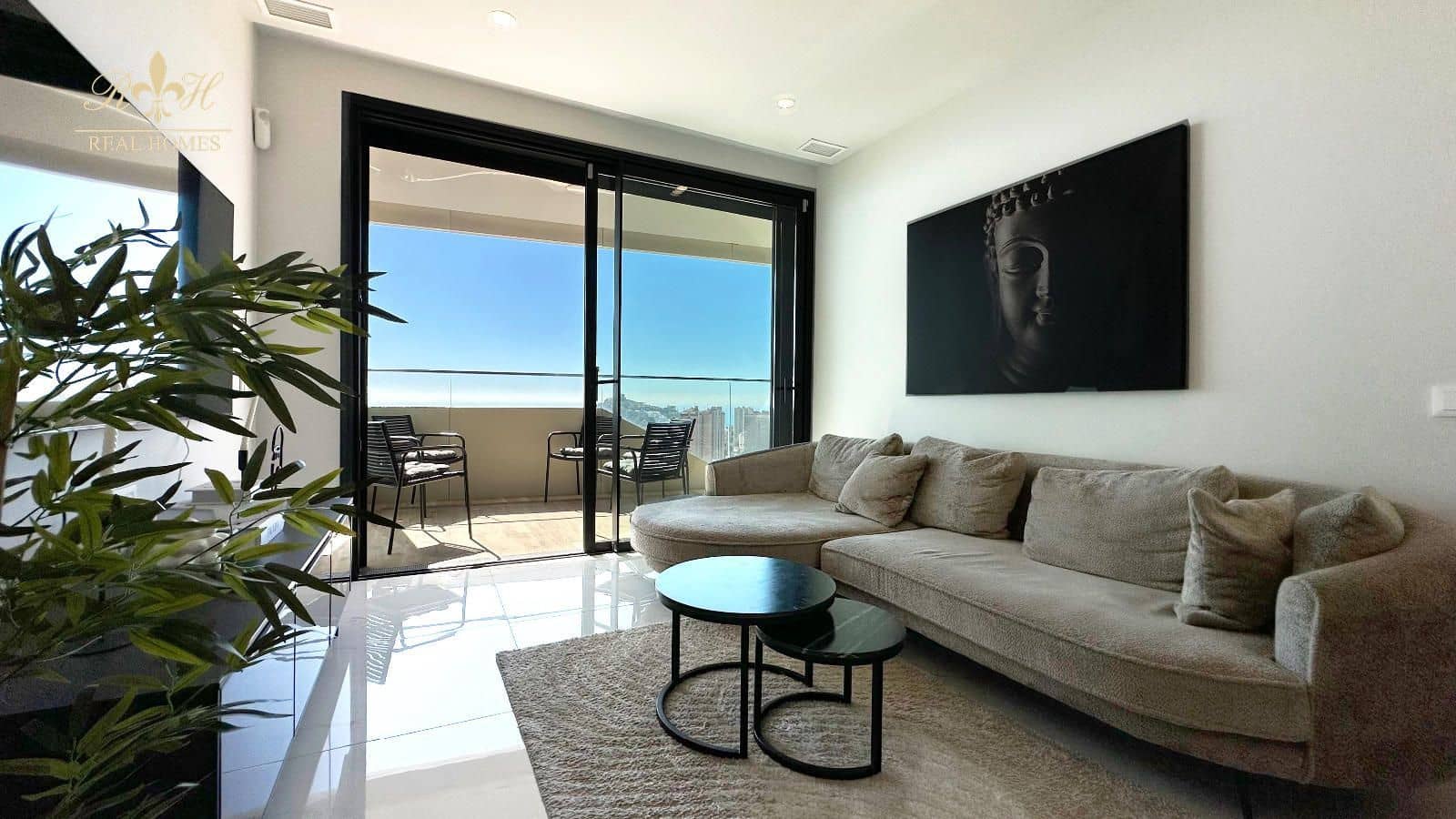 2 soverom Leilighet til salgs i Benidorm med svømmebasseng garasje - € 615 000 (Ref: 9720303)