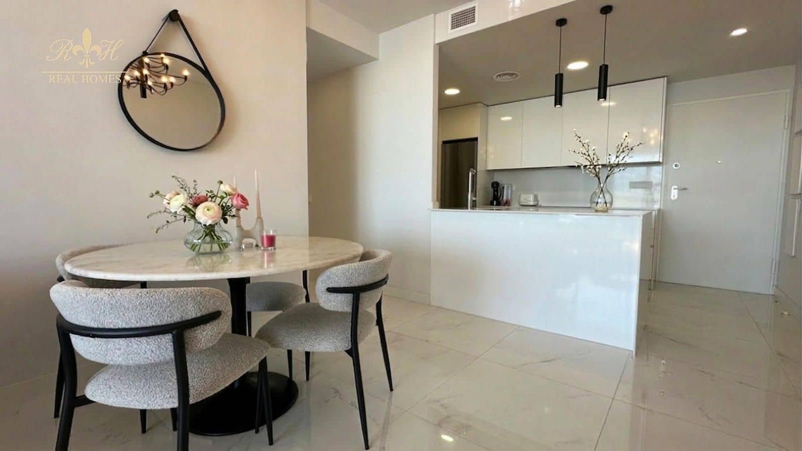 2 bedroom Flat for sale in Benidorm with pool garage - € 620,000 (Ref: 9720304)