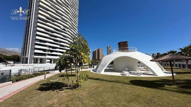 2 soverom Leilighet til salgs i Benidorm med svømmebasseng garasje - € 620 000 (Ref: 9720304)