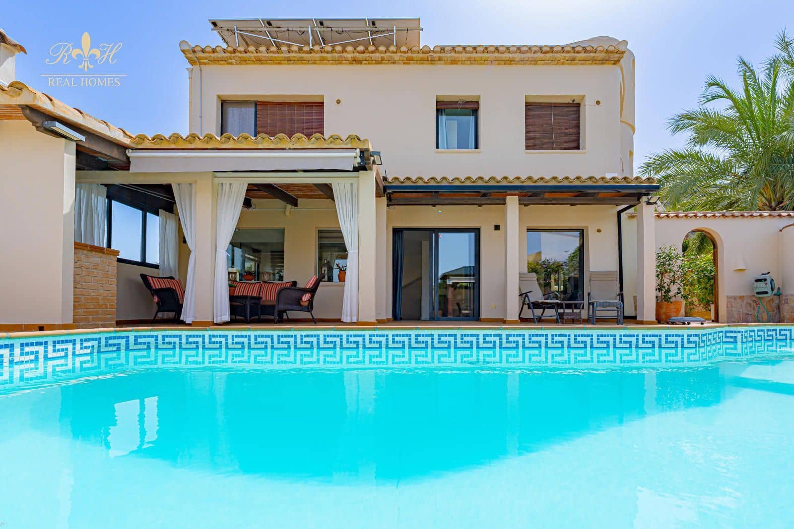 3 soverom Hus til salgs i Albir med svømmebasseng - € 745 000 (Ref: 9779000)