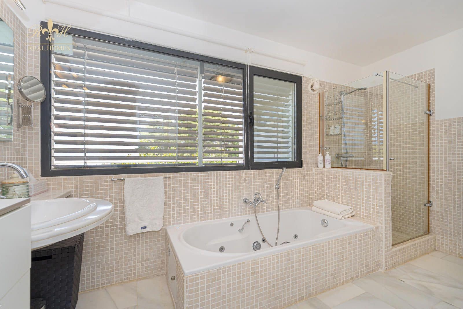 3 soverom Hus til salgs i Albir med svømmebasseng - € 745 000 (Ref: 9779000)