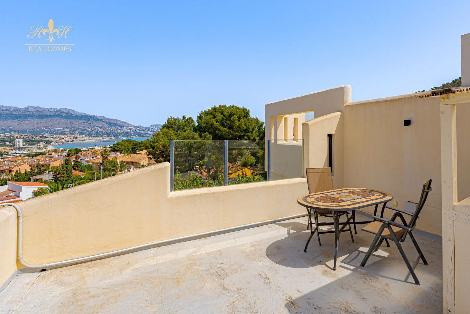 3 soverom Hus til salgs i Albir med svømmebasseng - € 745 000 (Ref: 9779000)