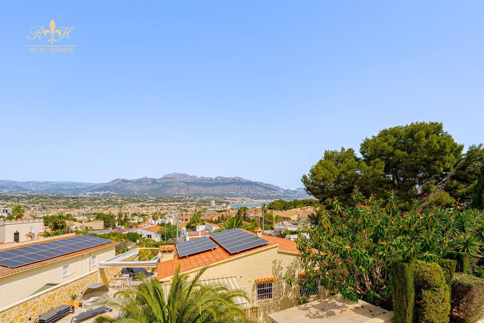 3 soverom Hus til salgs i Albir med svømmebasseng - € 745 000 (Ref: 9779000)