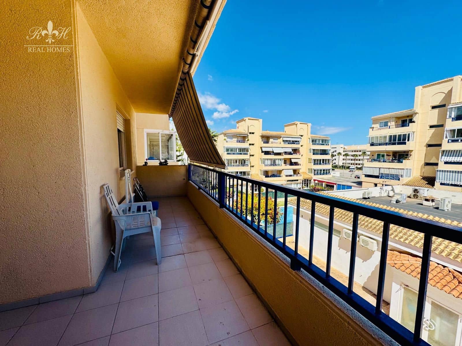 Appartement de 2 chambres à louer à Albir avec piscine - 1 200 € (Ref: 9781341)