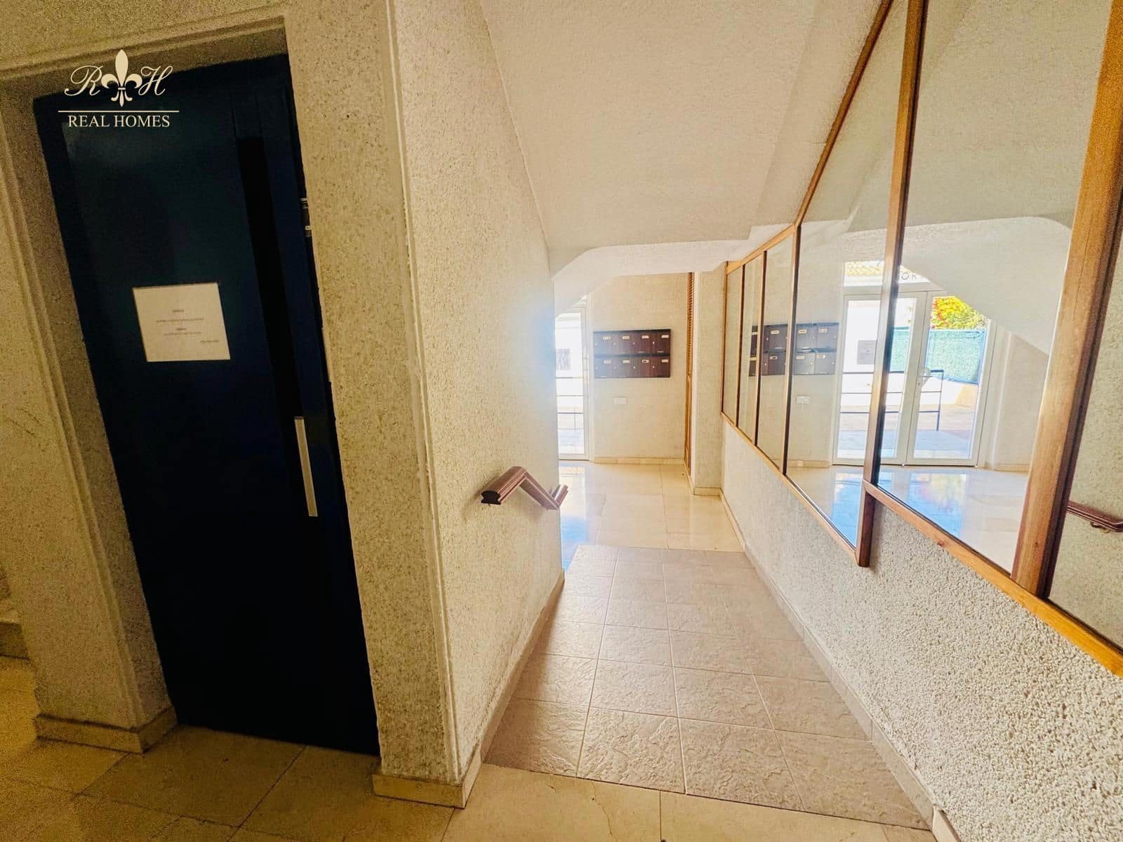 Appartement de 2 chambres à louer à Albir avec piscine - 1 200 € (Ref: 9781341)