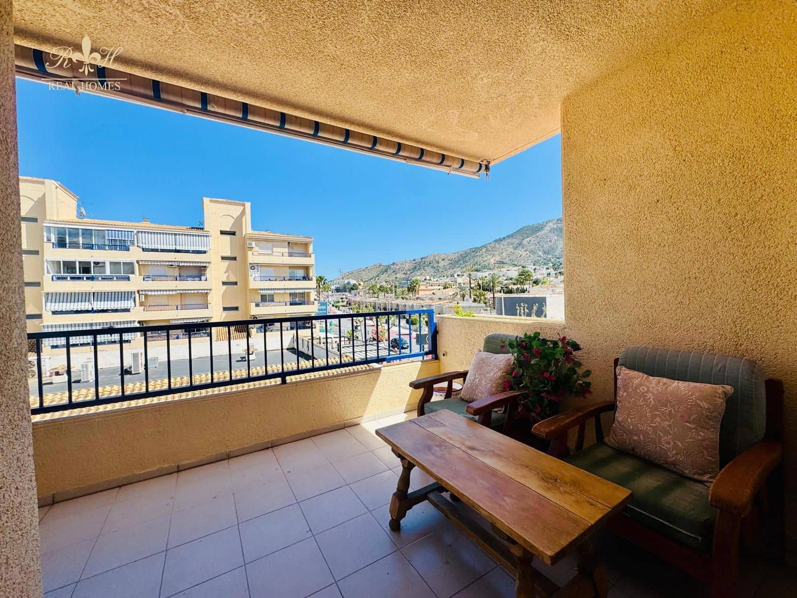 Appartement de 2 chambres à louer à Albir avec piscine - 1 200 € (Ref: 9781341)