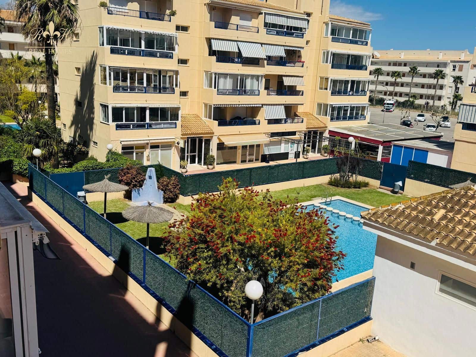Appartement de 2 chambres à louer à Albir avec piscine - 1 200 € (Ref: 9781341)