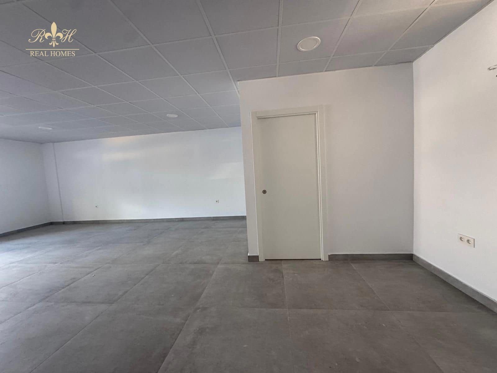 Erhverv til leje i Altea - € 1.000 (Ref: 9787665)