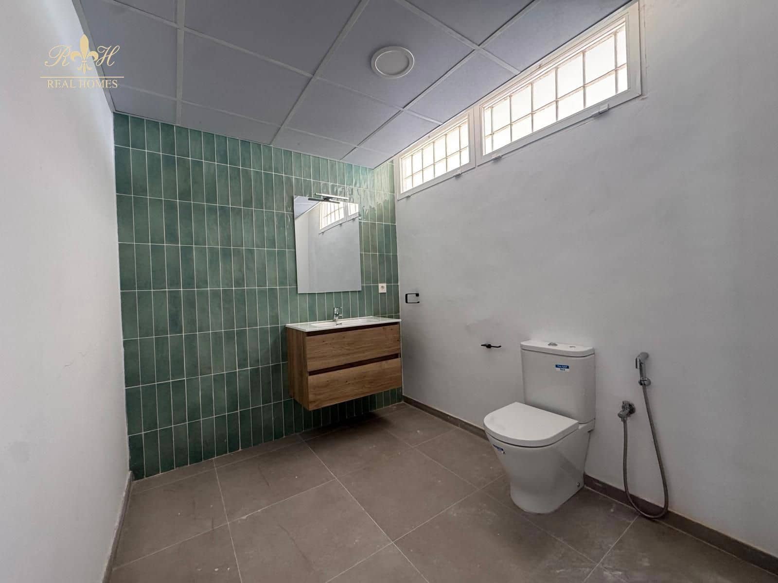 Erhverv til leje i Altea - € 1.000 (Ref: 9787665)