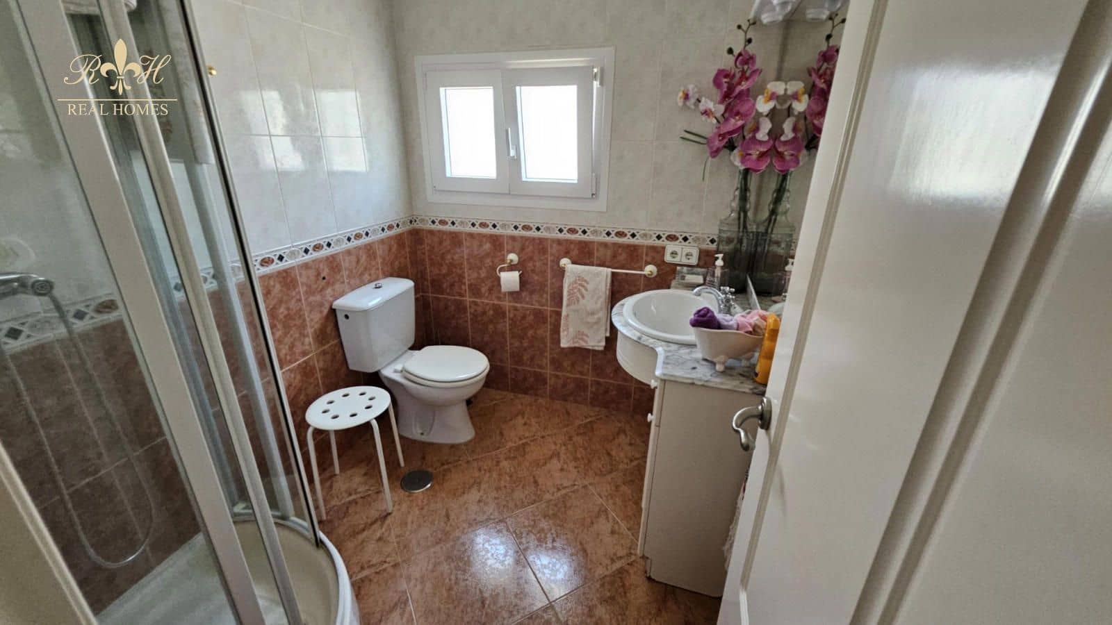 4 makuuhuone Huvila myytävänä paikassa La Nucia mukana uima-altaan 
autotalli - 445 000 € (Ref: 9794996)