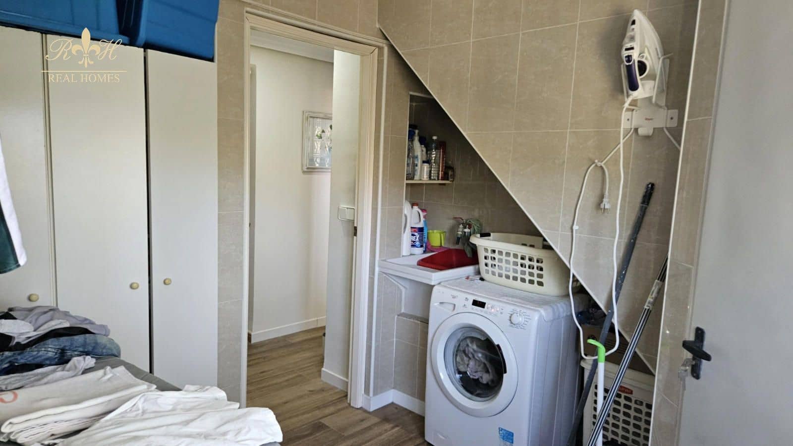 4 makuuhuone Huvila myytävänä paikassa La Nucia mukana uima-altaan 
autotalli - 445 000 € (Ref: 9794996)