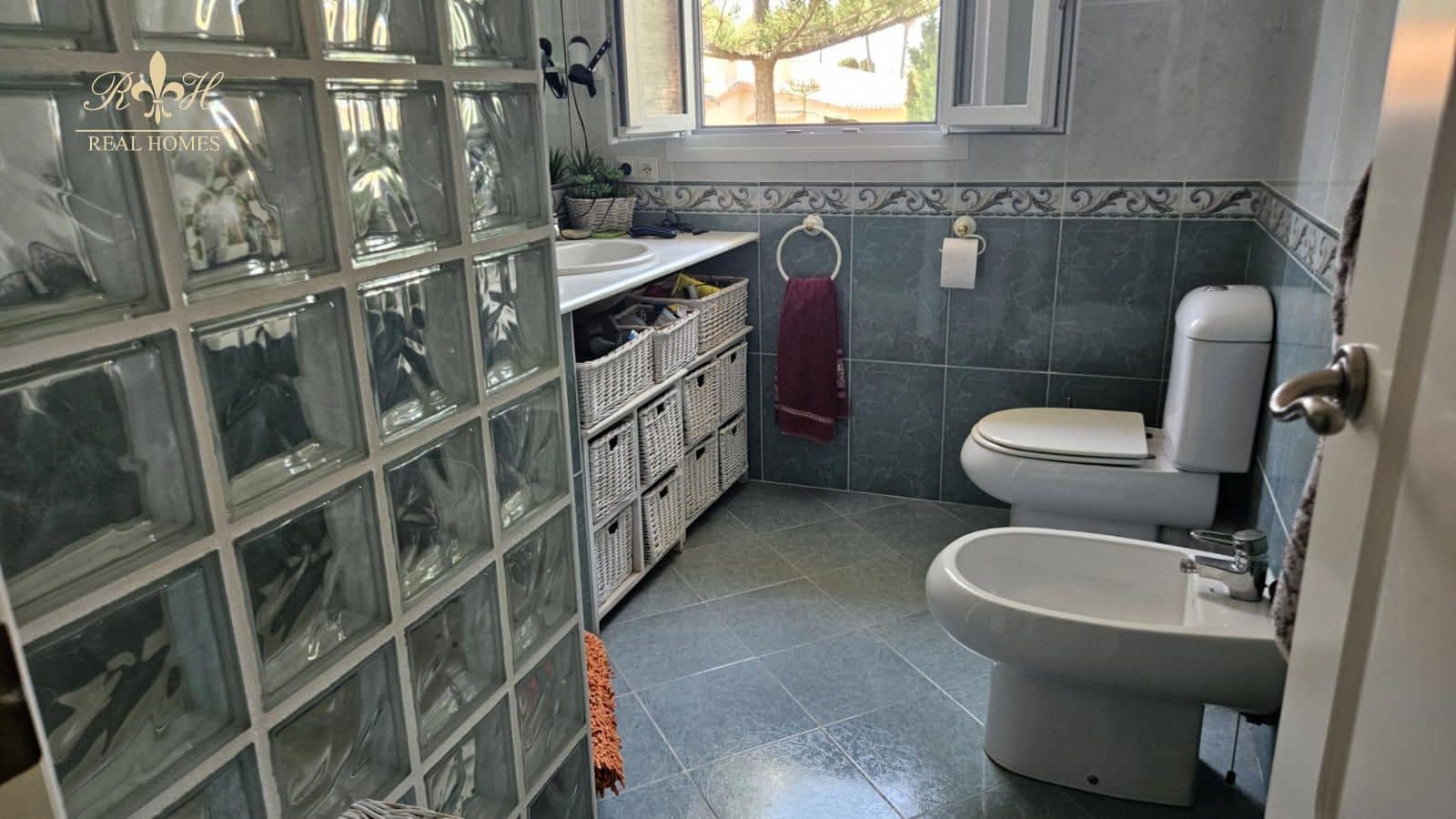 4 makuuhuone Huvila myytävänä paikassa La Nucia mukana uima-altaan 
autotalli - 445 000 € (Ref: 9794996)