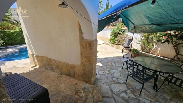 4 makuuhuone Huvila myytävänä paikassa La Nucia mukana uima-altaan 
autotalli - 445 000 € (Ref: 9794996)