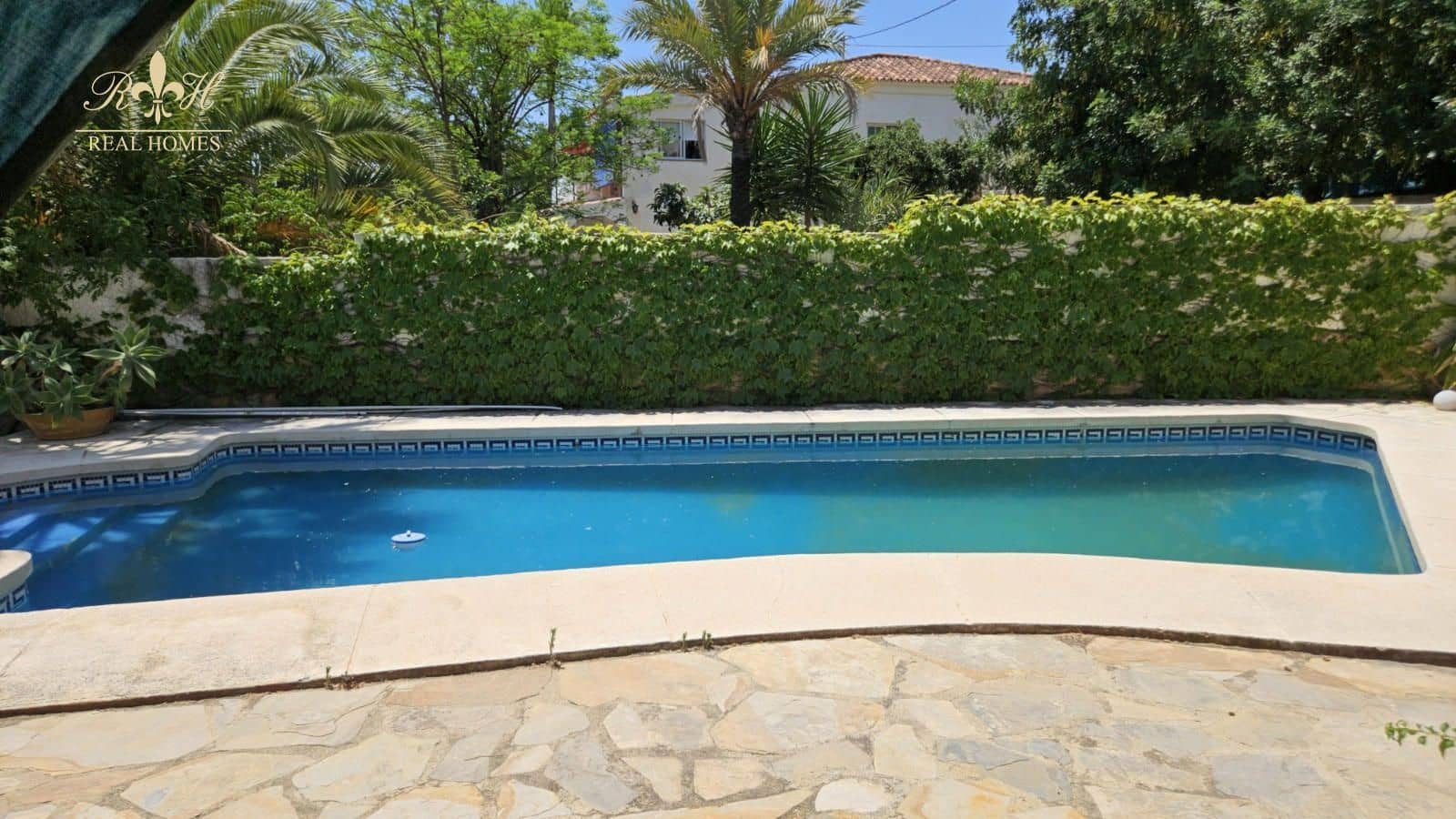 4 makuuhuone Huvila myytävänä paikassa La Nucia mukana uima-altaan 
autotalli - 445 000 € (Ref: 9794996)