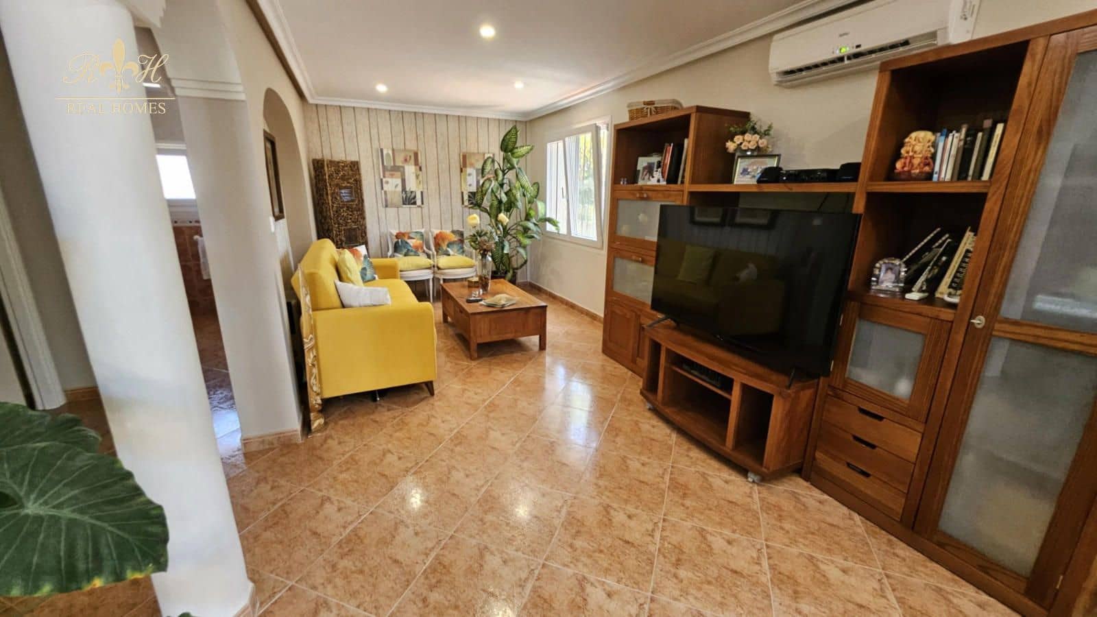 4 makuuhuone Huvila myytävänä paikassa La Nucia mukana uima-altaan 
autotalli - 445 000 € (Ref: 9794996)