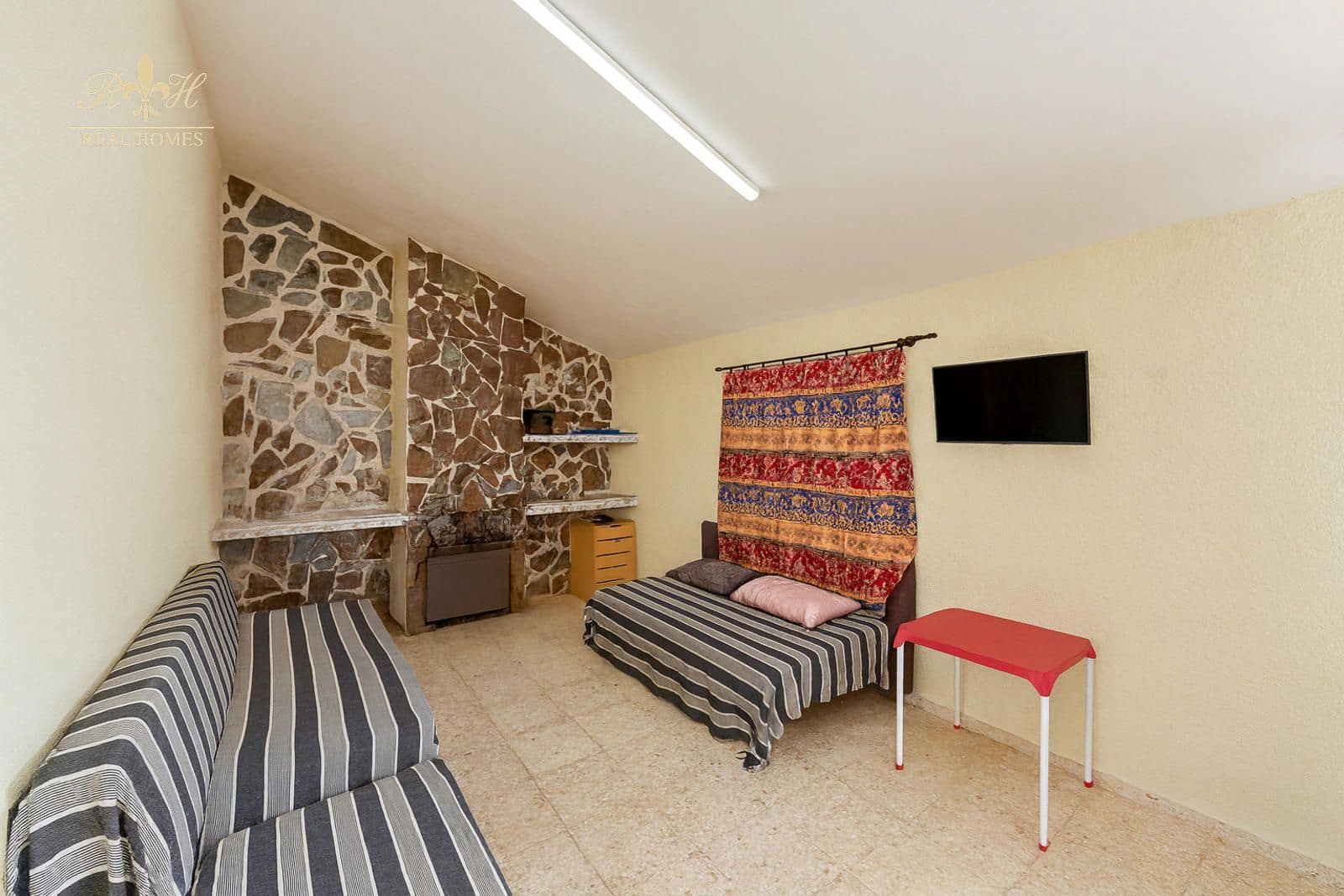 Villa til salg i Confrides - € 149.000 (Ref: 9795604)