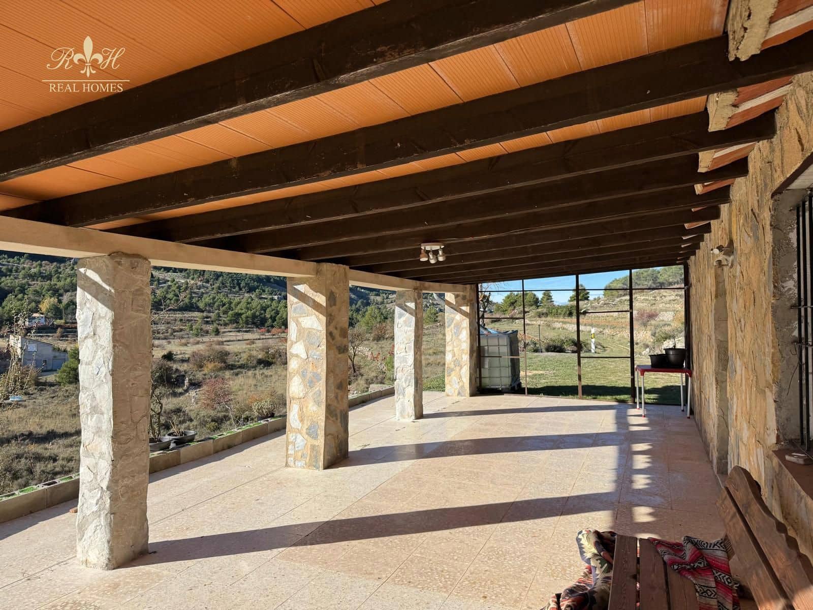 Villa til salg i Confrides - € 149.000 (Ref: 9795604)